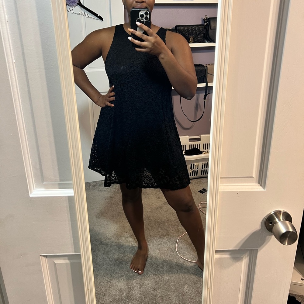 Black Size M Lace Overlay Mini Dress